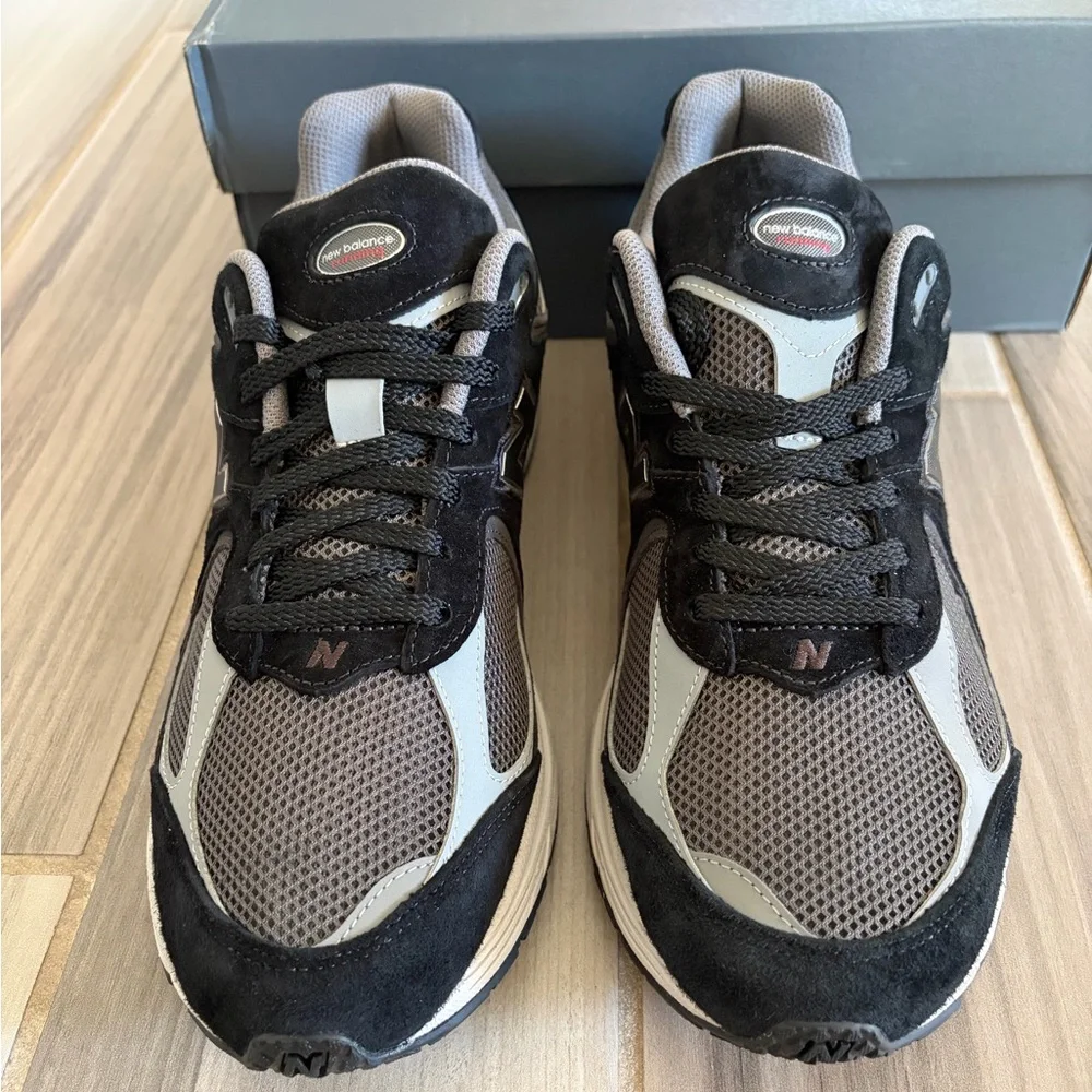 Men's New Balance 2002R Sneakers Shoes - Black Grey U2002RC - Picture 6 of 8